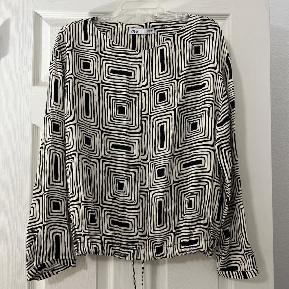 NWT ZARA M Blouse‎ Womens Black/Beige Geometric Print Drawstring Casual Office - Picture 5 of 10